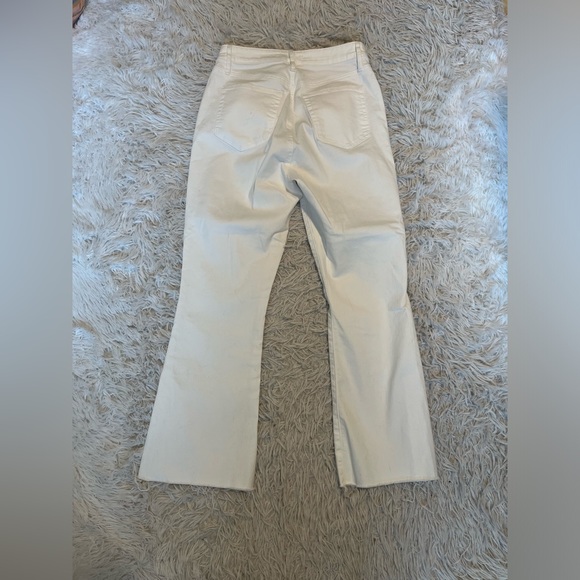 Loft Curvy high rise kick crop jeans in white size 26 or 2 curvy - Picture 8 of 8
